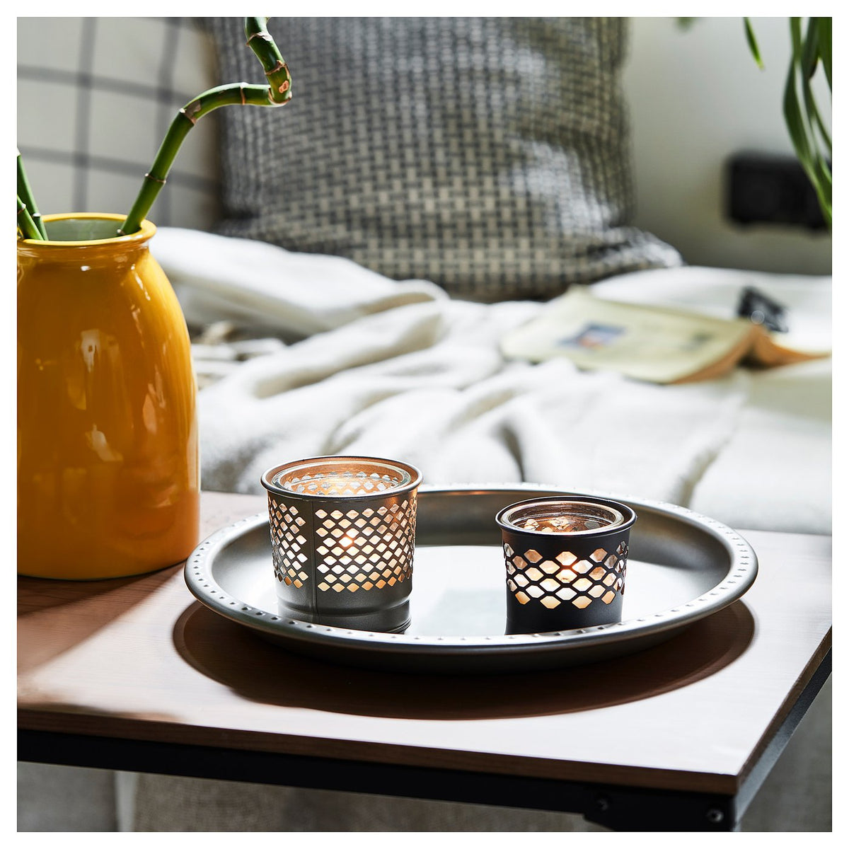 Candle holder