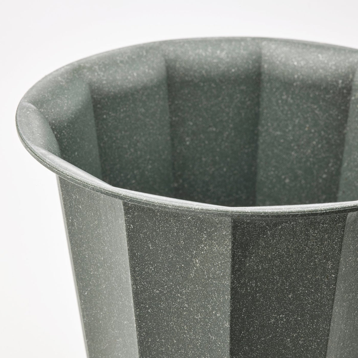 Plant pot