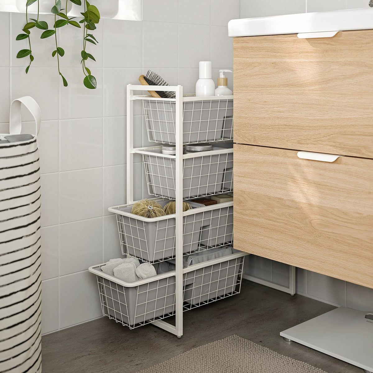 Insert with compartments