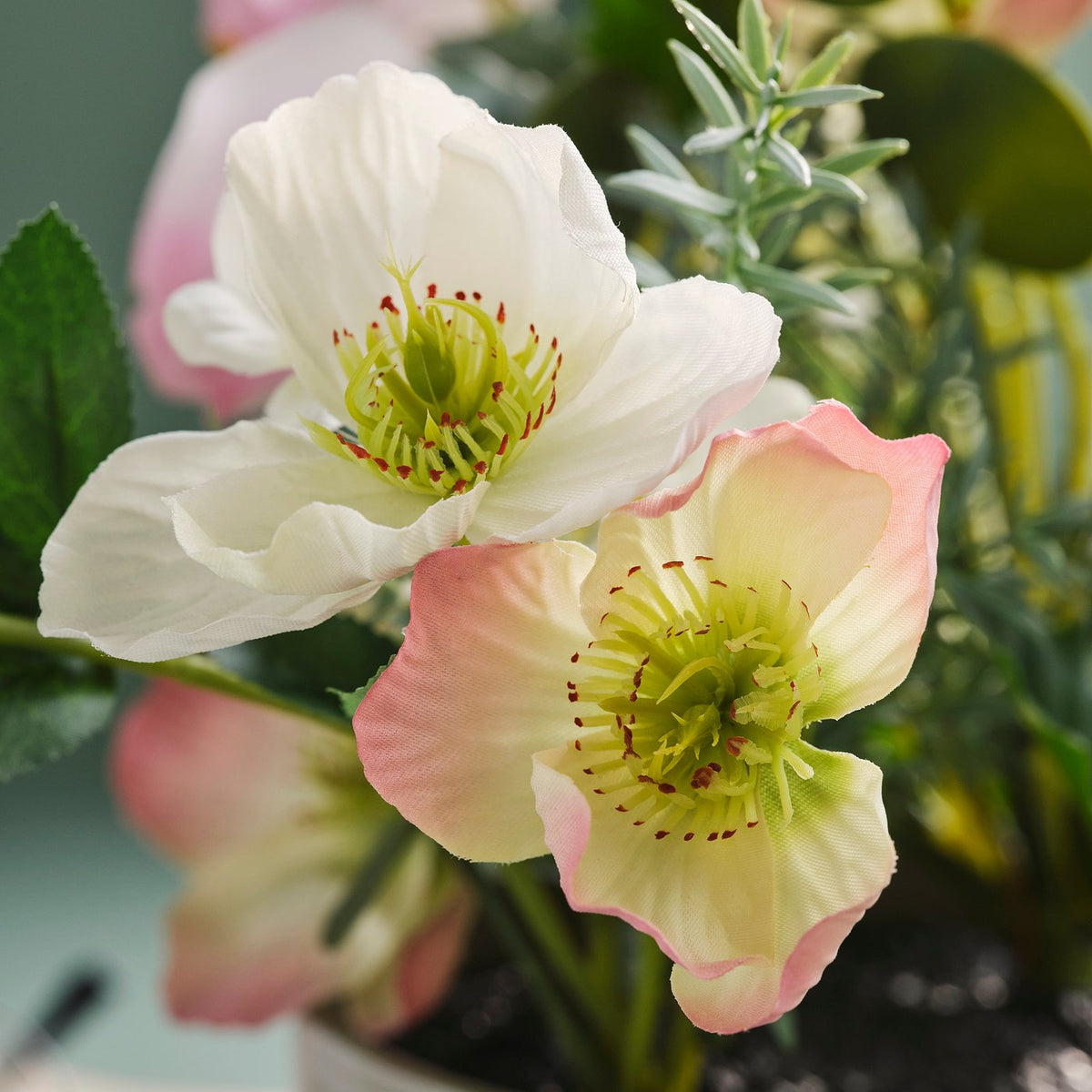 Artificial flower arrangement