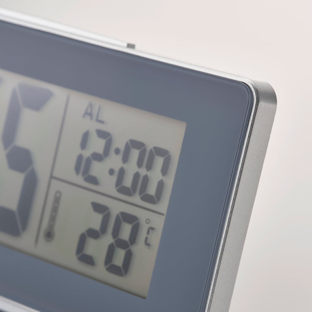 Clock/thermometer/alarm