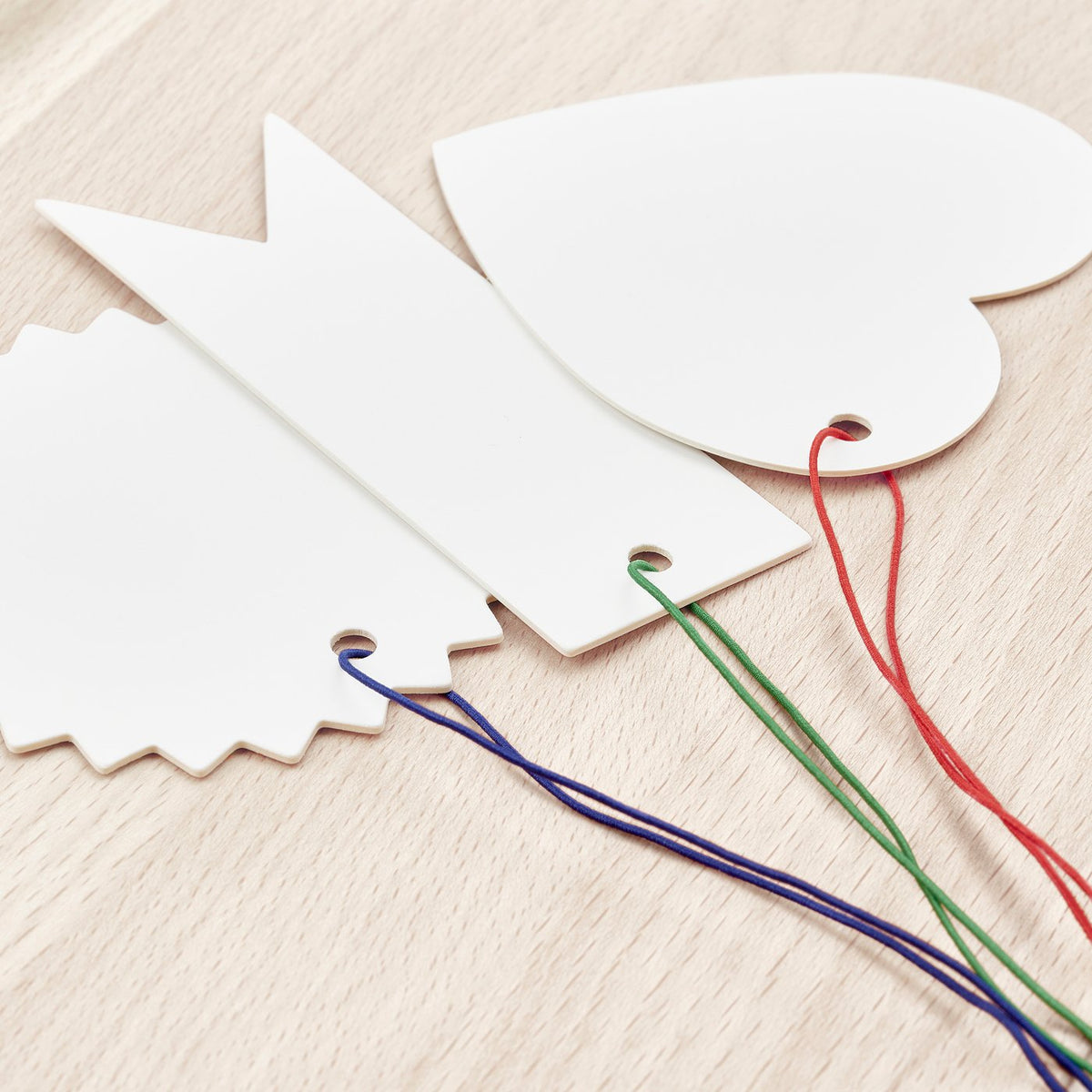 Label with string, set of 9