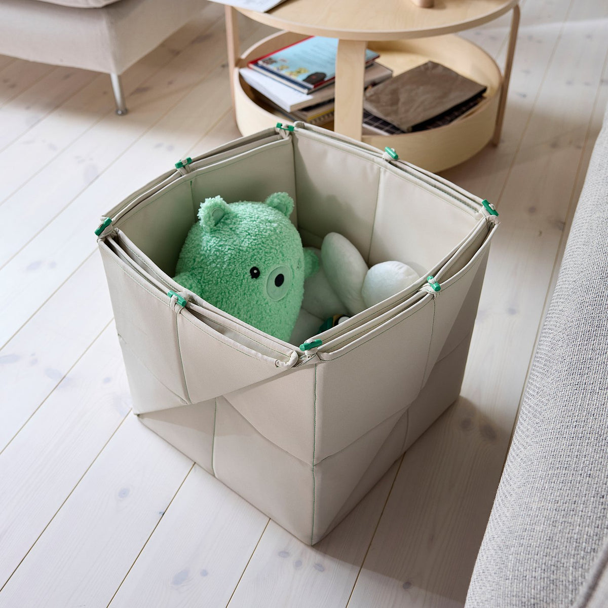 Mat/storage box