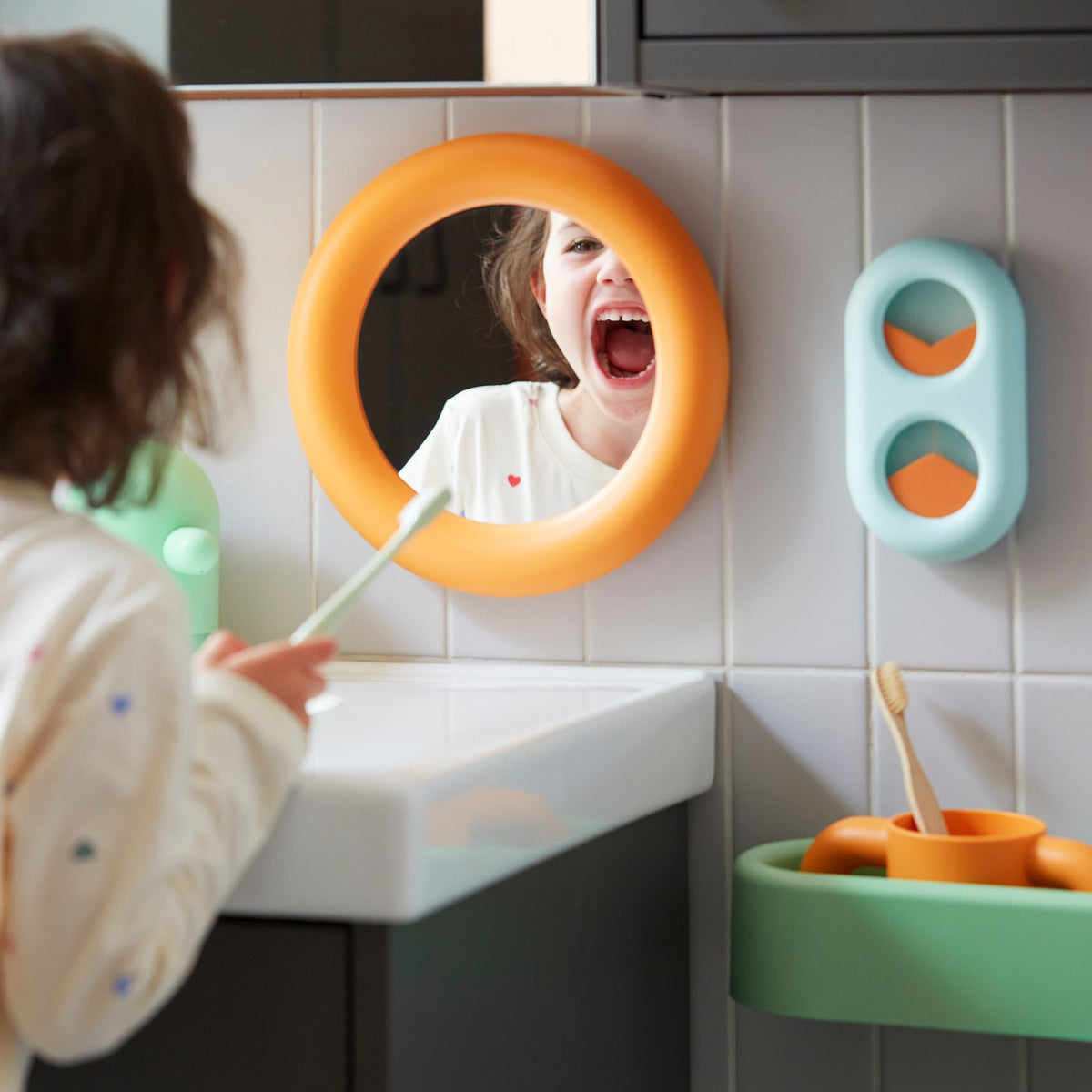 Mirror with suction cup