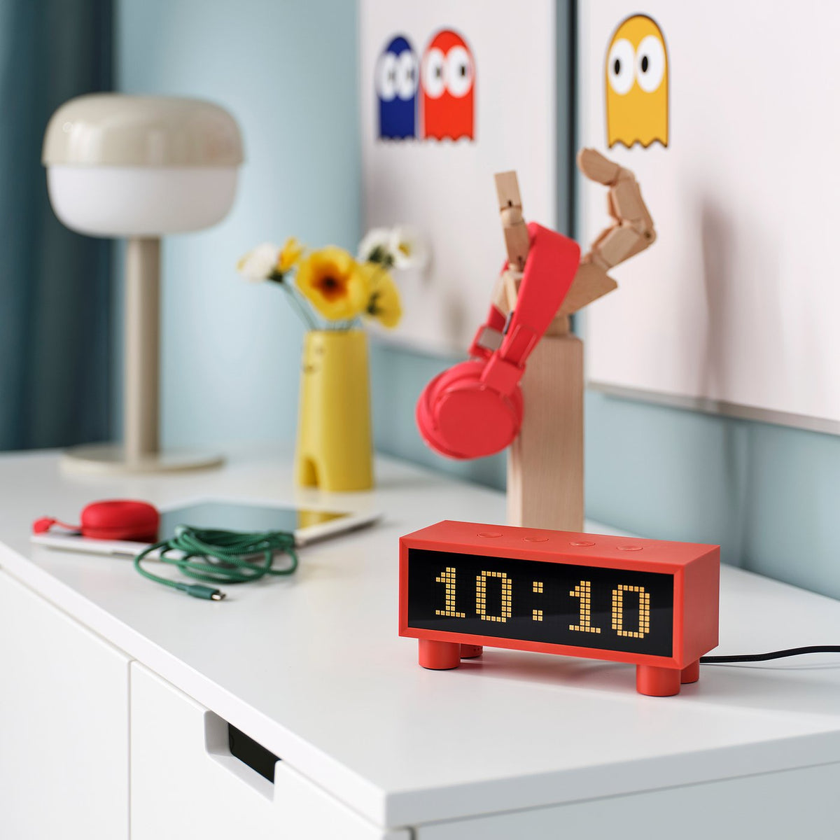 Alarm clock with hygro-/thermometer