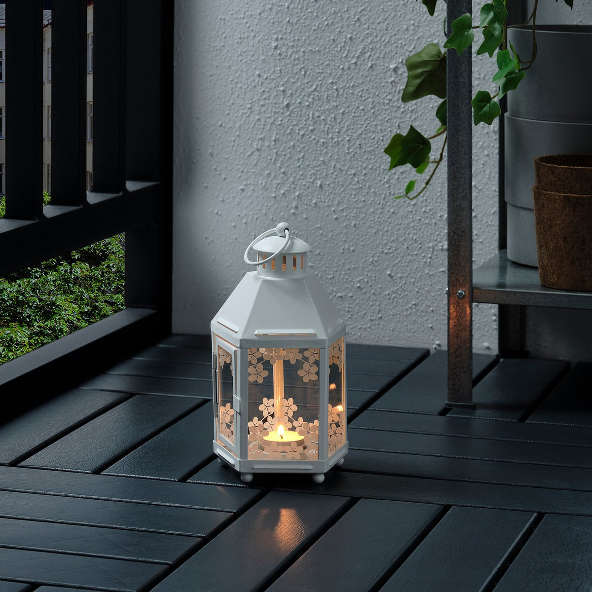Lantern for tealight, in/outdoor