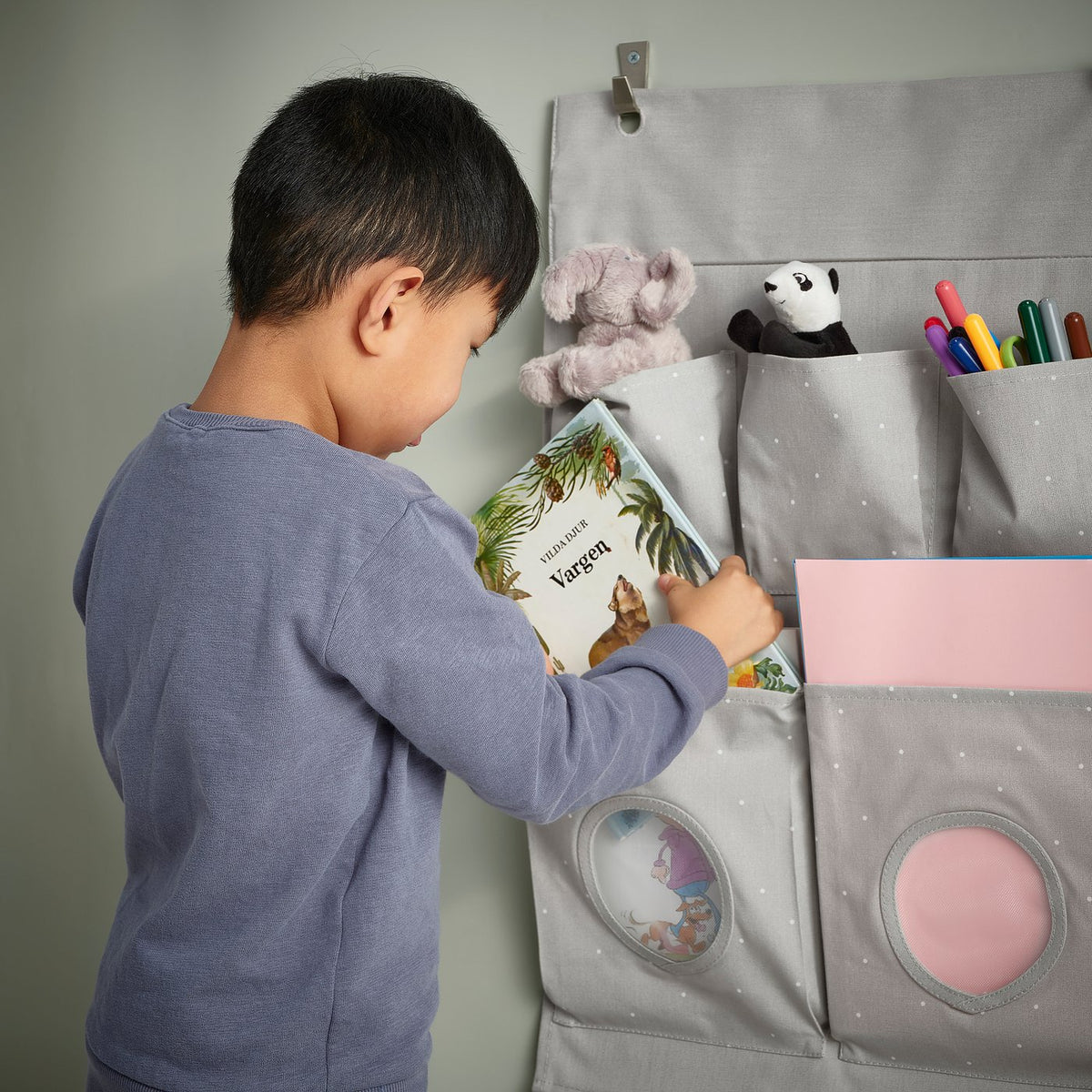 Hanging storage