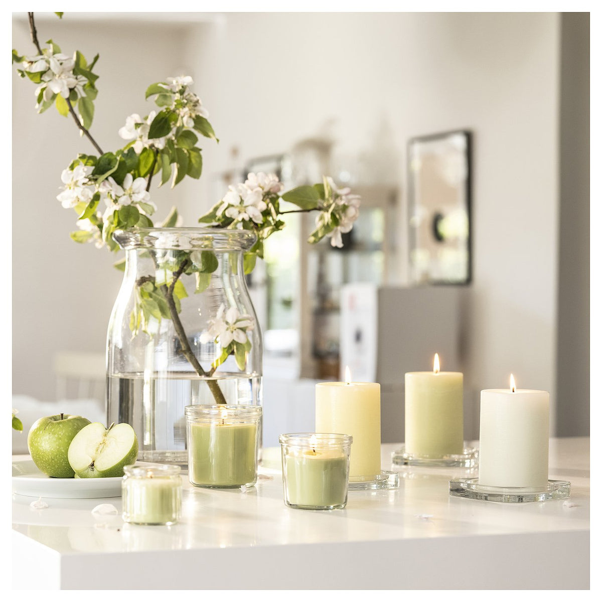 Scented pillar candle