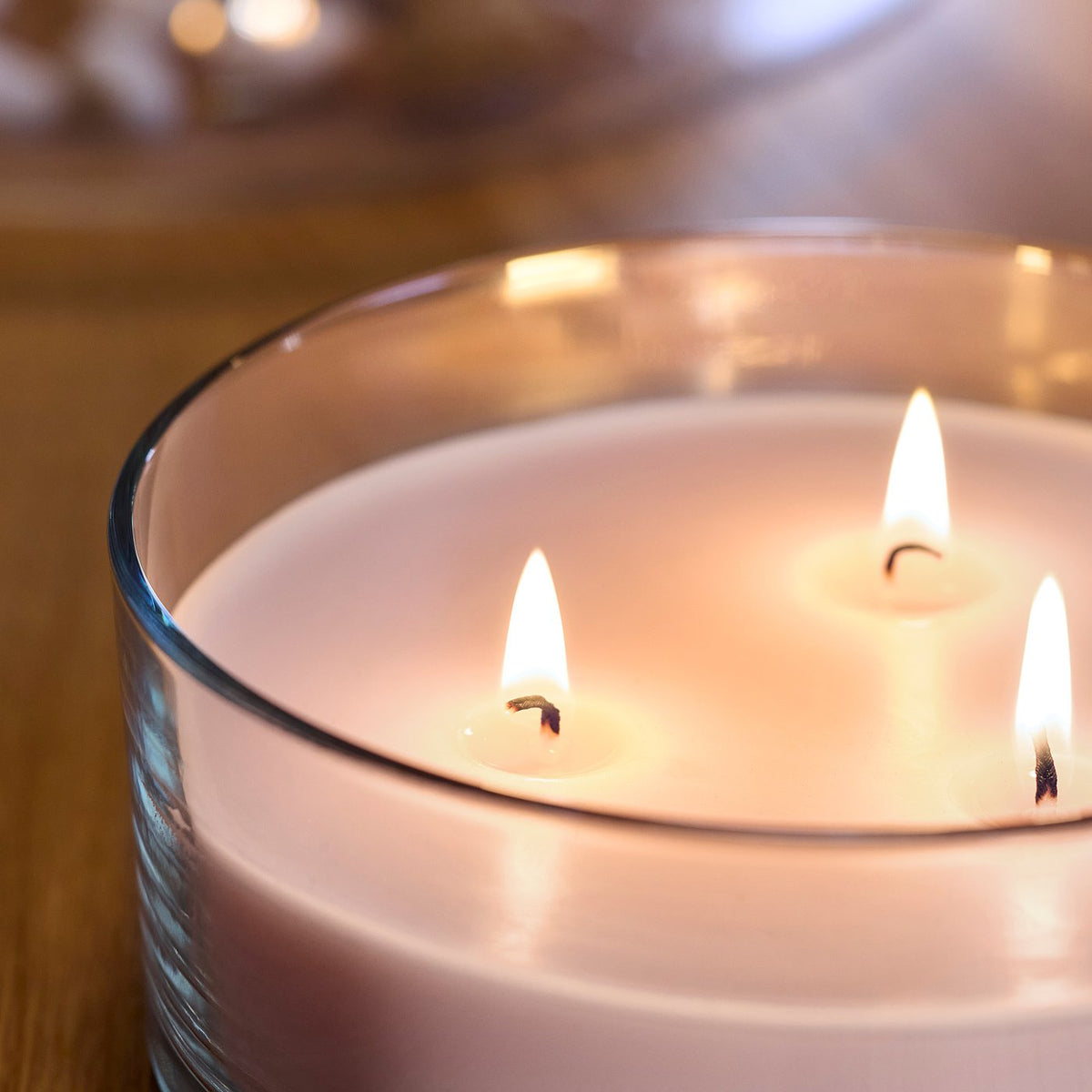 Scented candle in glass, 3 wicks