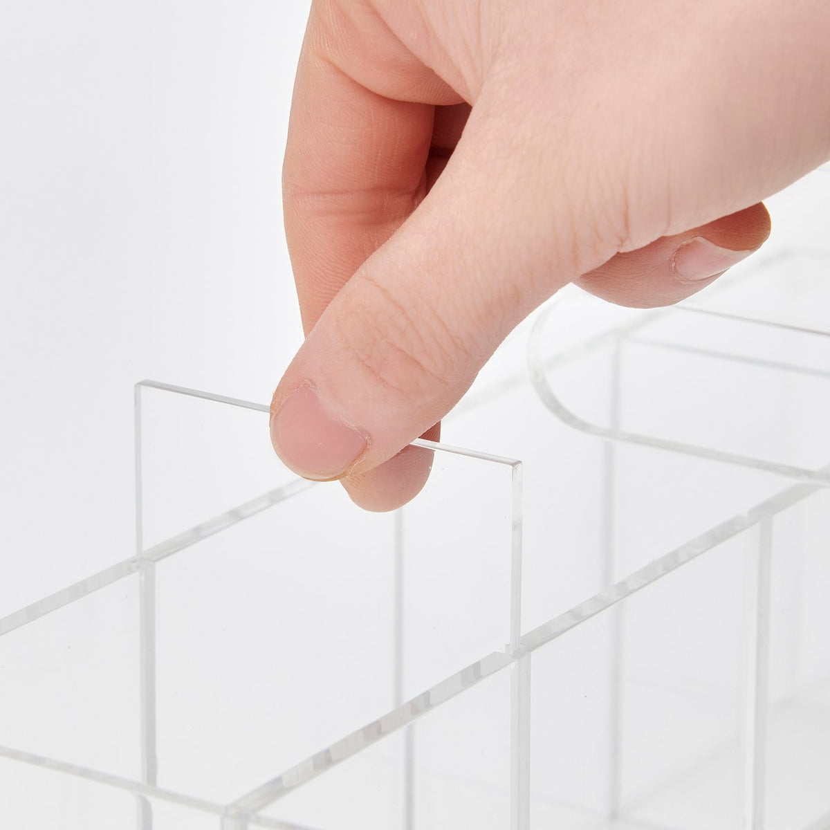 Make-up storage with handle