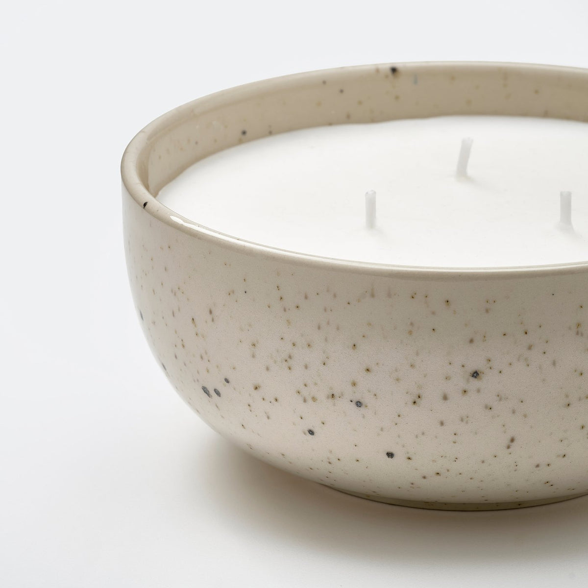 Scented candle/ceramic jar, 3 wicks