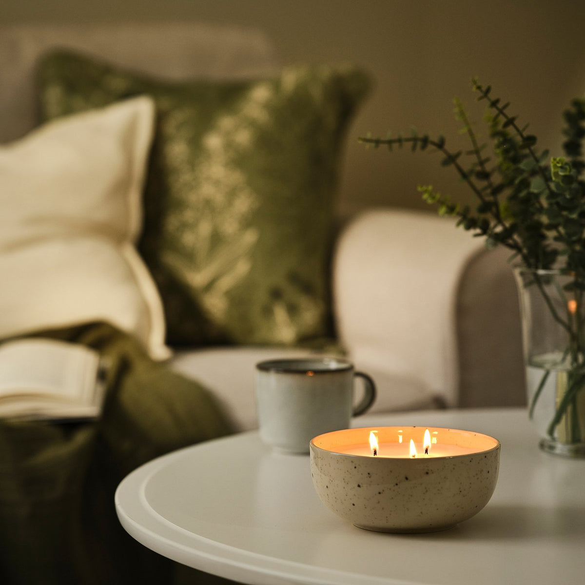 Scented candle/ceramic jar, 3 wicks