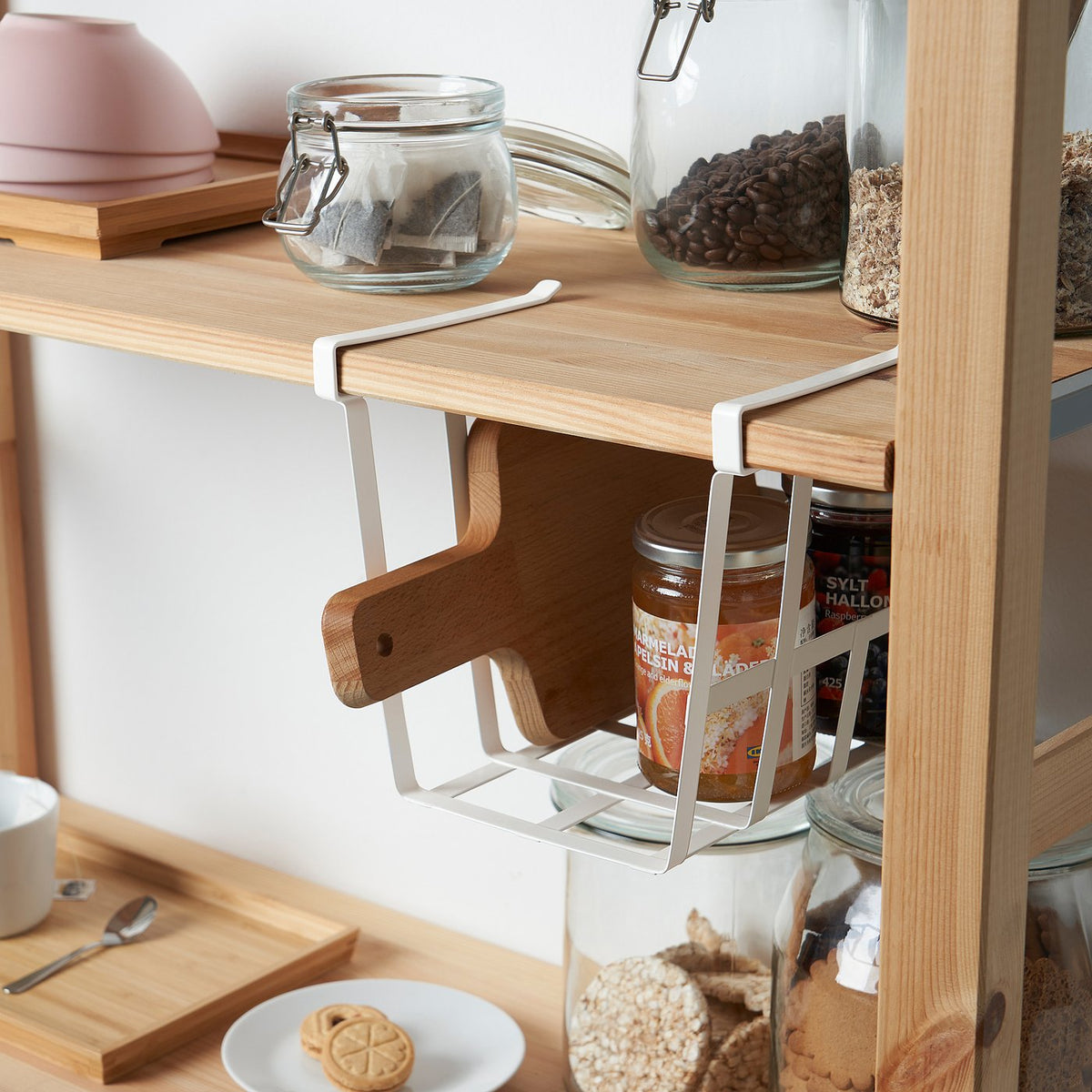 Clip-on basket