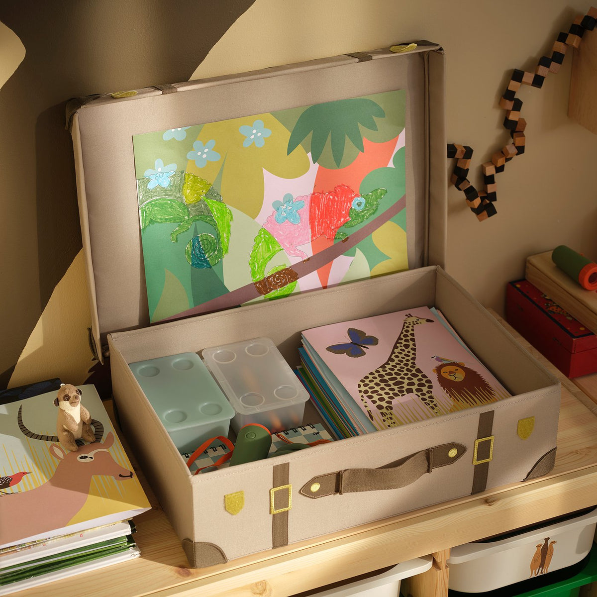 Storage trunk