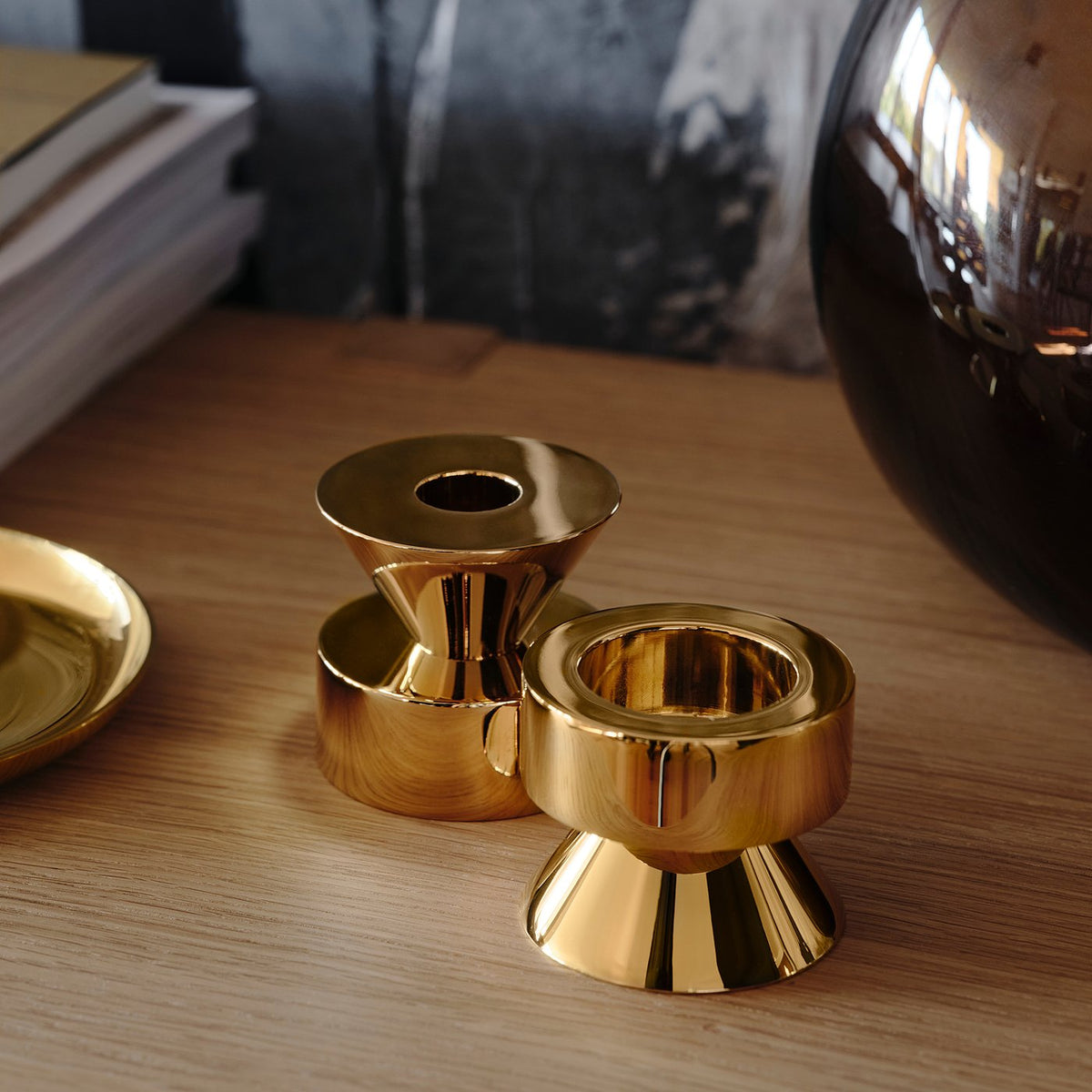 Candlestick/tealight holder
