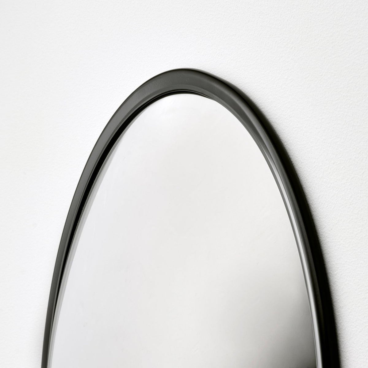 Decorative convex mirror