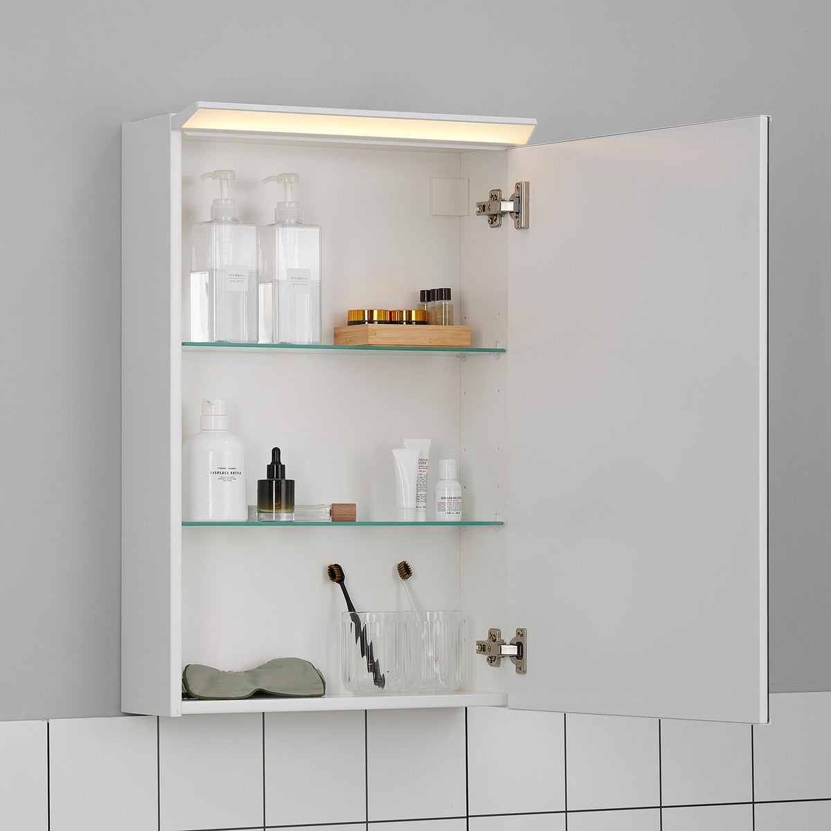 Mirror cab 1 door/built-in lighting