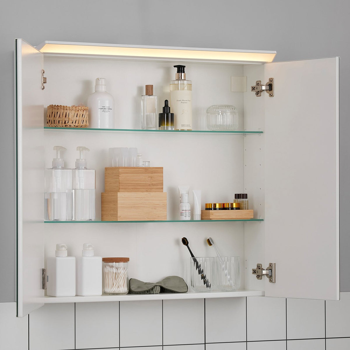 Mirror cab 2 door/built-in lighting