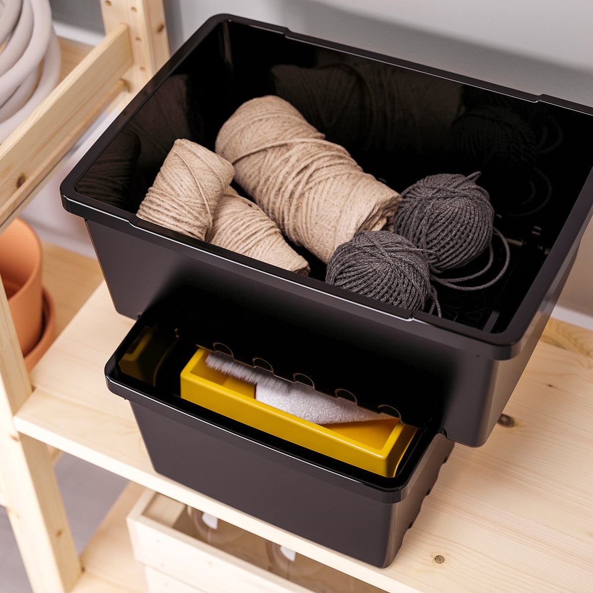 Storage box