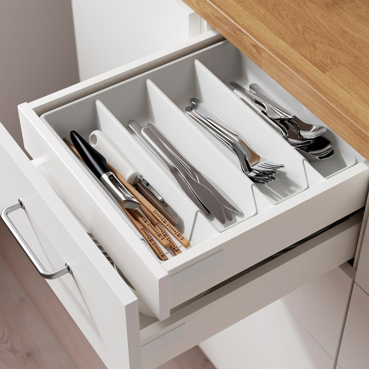Cutlery tray