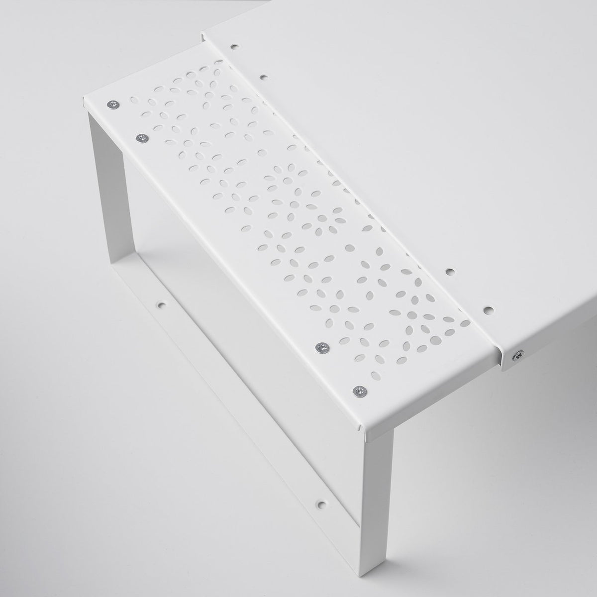 Shelf insert