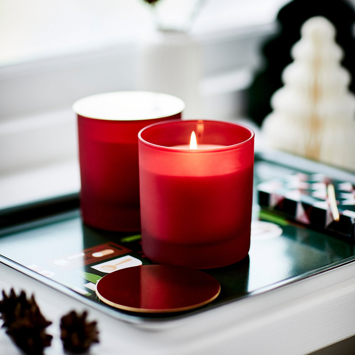 Scented candle in glass with lid